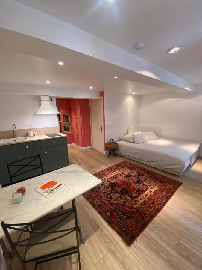 3 Studios Hyeres - Centre Ville Rue Pietonne - Manon Esterno foto
